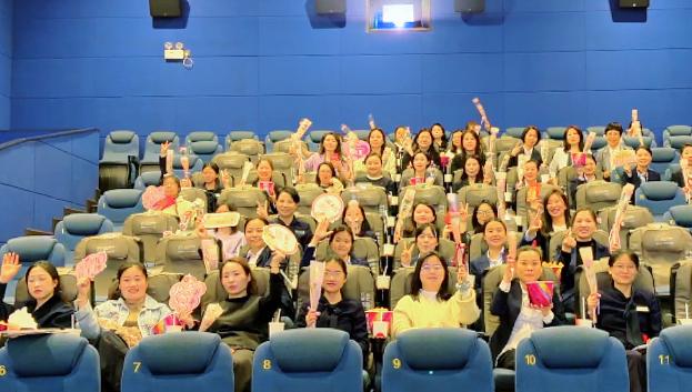 致敬繁花，情暖女神佳节｜合泰集团开展...